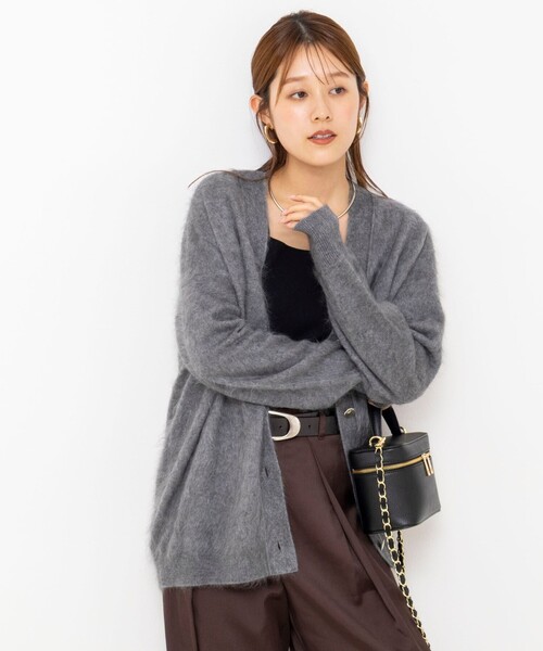 Laraaji（ララージ）の「カシミヤファー加工Vネックカーディガン（カーディガン/ボレロ・レディース・グレー/ロイヤルブルー・38）」の18枚目の写真
