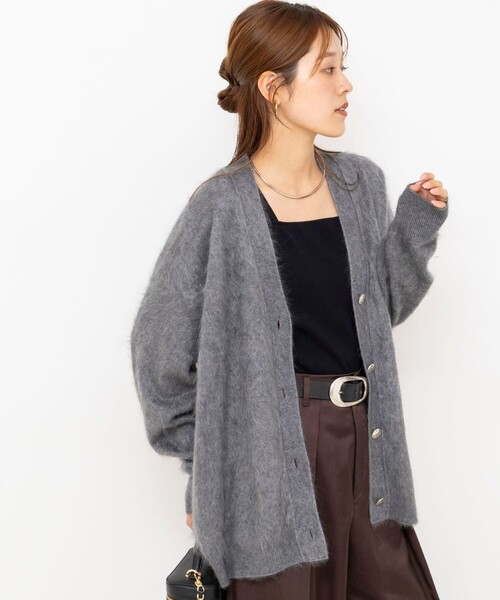 Laraaji（ララージ）の「カシミヤファー加工Vネックカーディガン（カーディガン/ボレロ・レディース・グレー/ロイヤルブルー・38）」の19枚目の写真