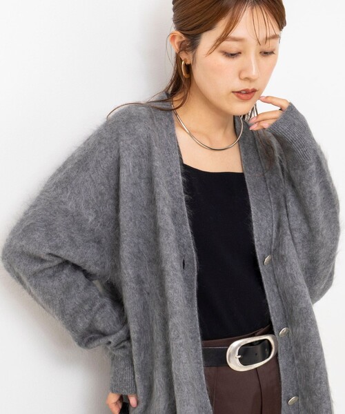 Laraaji（ララージ）の「カシミヤファー加工Vネックカーディガン（カーディガン/ボレロ・レディース・グレー/ロイヤルブルー・38）」の21枚目の写真
