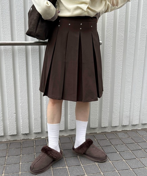 WC(ダブル シー)の「スタッズデザインミドルスカート(スカート・レディース・ブラウン/ブラック・FREE)」の16枚目の写真