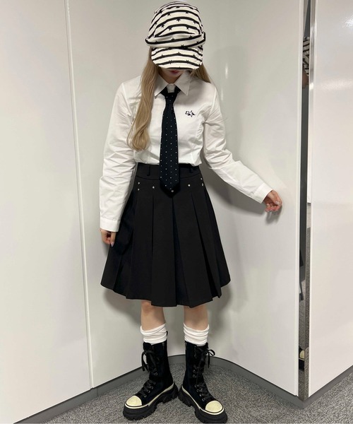 WC(ダブル シー)の「スタッズデザインミドルスカート(スカート・レディース・ブラウン/ブラック・FREE)」の8枚目の写真