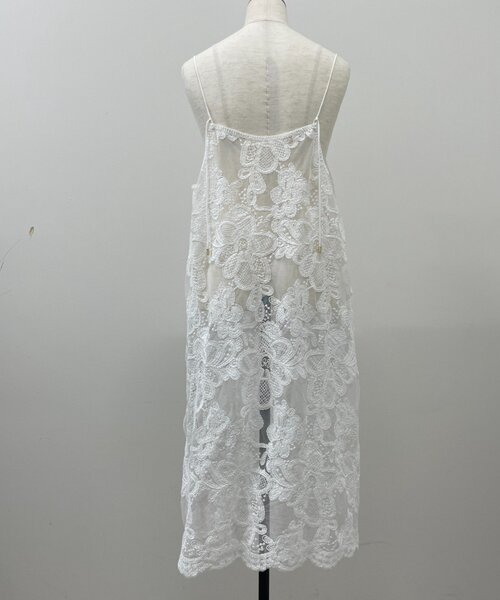 Jena espace merveilleux(ジェナ エスパスメルヴェイユ)の「〈8/15インスタライブご紹介アイテム〉【PalinkA/パリンカ】レース刺繍キャミワンピース(ワンピース・レディース・ブラック/オフホワイト・FREE)」の9枚目の写真