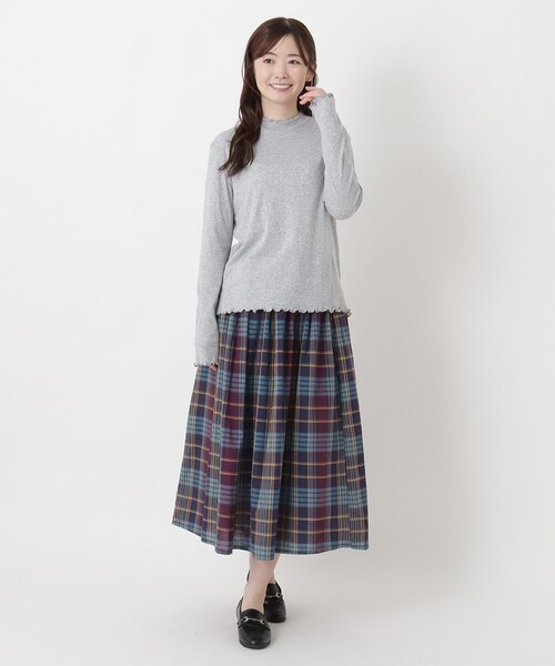one'sterrace(ワンズテラス)の「シアーハイネックメロープルオーバー(Tシャツ/カットソー・レディース・ブラック系8/ダークブラウン系8/グレー系4/ブルー系その他7/オリーブ系3/アイボリー系8・02)」の17枚目の写真