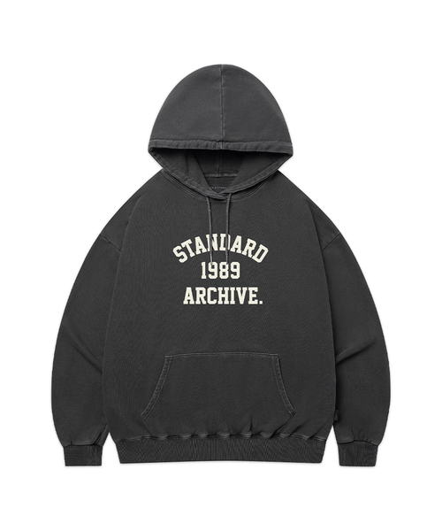 1989STANDARD(1989スタンダード)の「STANDARD ARCH ピグメントフードパーカー (SPHSTD-0254)(パーカー・メンズ・チャコールグレー・X-LARGE/LARGE/MEDIUM)」の1枚目の写真
