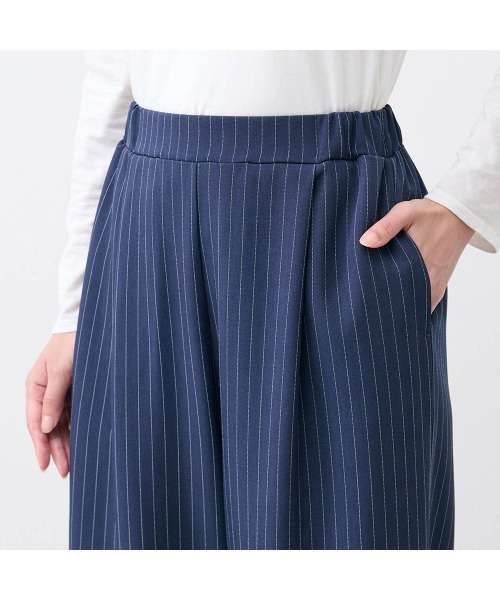 Belle Maison(ベルメゾン)の「ストライプイージーセミワイドパンツ(その他パンツ・レディース・ブラック系/ネイビー系・3L/LL/L/M/S)」の17枚目の写真