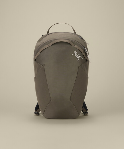 ARC'TERYX(アークテリクス)の「ARC’TERYX/アークテリクス AXIOS 10 BACKPACK/アクシオス10 バックパック(バックパック/リュック・メンズ・サックスブルー/オリーブ/ブラック・ONE SIZE)」の6枚目の写真