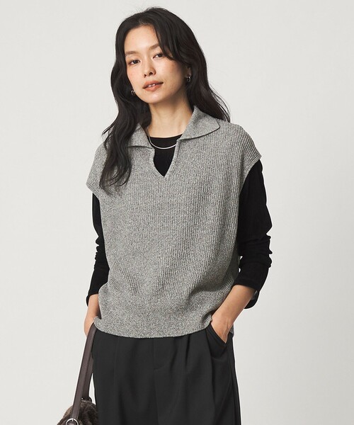 green label relaxing(グリーンレーベルリラクシング)の「メランジ スキッパー ニット ベスト(ベスト・レディース・ネイビー/ダークグレー/ナチュラル・FREE)」の4枚目の写真