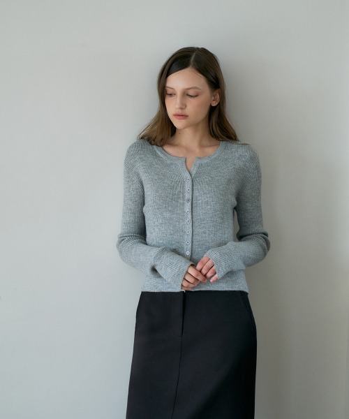 DEHEVE（デヘヴェ）の「Slim Rib Cardigan [Gray]（カーディガン/ボレロ・レディース・ライトグレー・OS）」の7枚目の写真