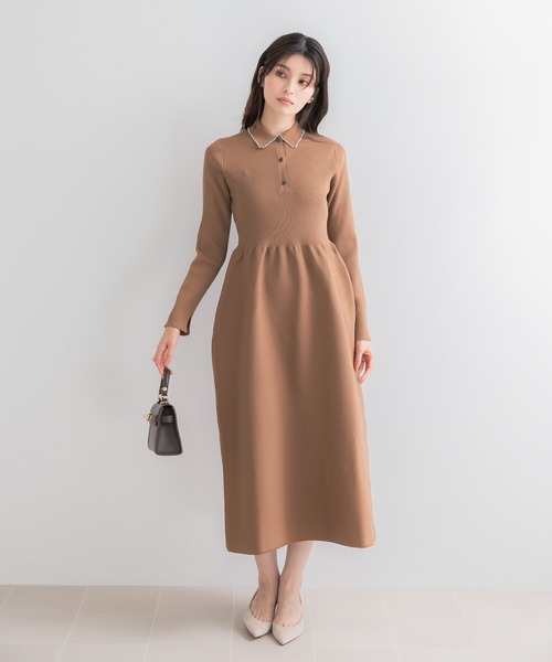 URBAN RESEARCH ROSSO WOMEN(アーバンリサーチ ロッソ)の「『一部WEB限定カラー』パールトリムフォルムニットワンピース(ワンピース・レディース・ブラック/ベージュ/ネイビー・36/38)」の3枚目の写真