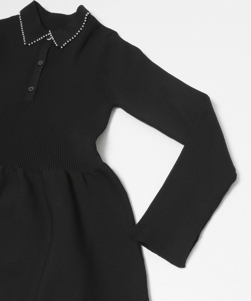 URBAN RESEARCH ROSSO WOMEN(アーバンリサーチ ロッソ)の「『一部WEB限定カラー』パールトリムフォルムニットワンピース(ワンピース・レディース・ブラック/ベージュ/ネイビー・36/38)」の5枚目の写真