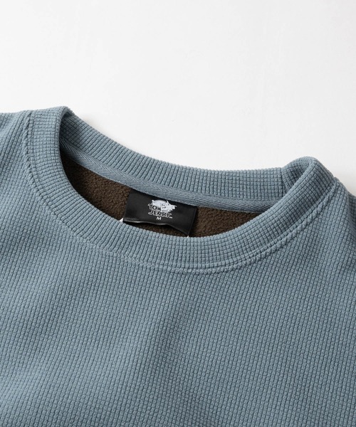 JOHN'S CLOSET(ジョンズクローゼット)の「【15】〔Tom & Jerry/トムとジェリー〕ワッフル×フリース ワンポイント刺繍 クルーネックスウェット/トレーナー/メンズ/レディース(スウェット・メンズ・サックスブルー/オフホワイト/ブラック/ピンクベージュ・LARGE/MEDIUM)」の5枚目の写真