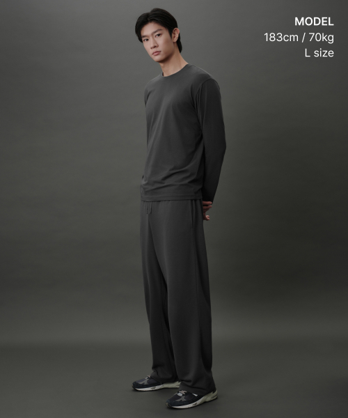 MUSINSA STANDARD（ムシンサスタンダード）の「[リカバリー] 長袖パンツセット [ダークグレー]（Tシャツ/カットソー・レディース・その他・MEDIUM/LARGE/X-LARGE/2XL）」の2枚目の写真