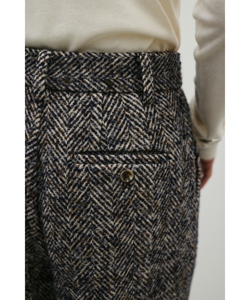 STYLEMIXER（スタイルミキサー）の「ヘリンボーンタックパンツ（その他パンツ・レディース・ブラウン系その他/ブラック・MEDIUM/SMALL）」の10枚目の写真