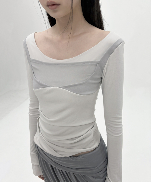 FLAREUP(フレアアップ)の「レイヤードスカルプテッドロングスリーブ (FL-196_Cloud White)(Tシャツ/カットソー・レディース・クリーム・1/2)」の3枚目の写真