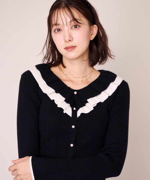 MISCH MASCH(ミッシュマッシュ)の「2026秋冬新作 配色フリルカラーニット(ニット/セーター・レディース・ホワイト/ブラック/パープル/イエロー・フリ-)」の9枚目の写真