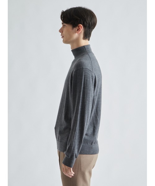 AOURE(アウール)の「ソフトタートル(ニット/セーター・メンズ・ブラック/グレー/ダークブラウン・LARGE/MEDIUM/X-LARGE/SMALL)」の18枚目の写真