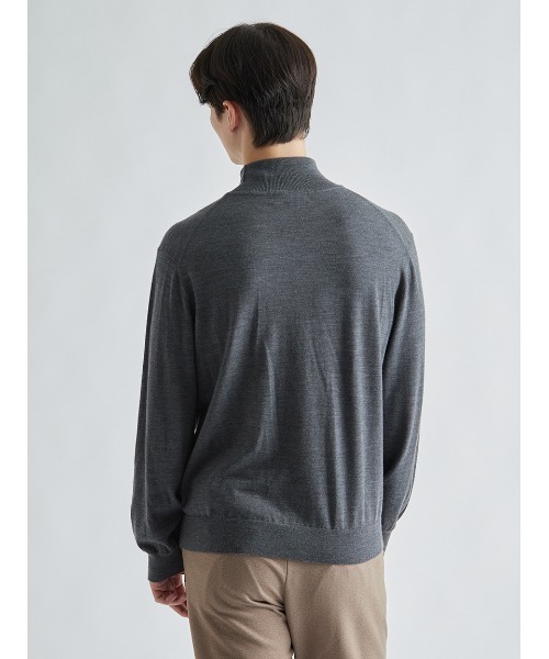 AOURE(アウール)の「ソフトタートル(ニット/セーター・メンズ・ブラック/グレー/ダークブラウン・LARGE/MEDIUM/X-LARGE/SMALL)」の19枚目の写真