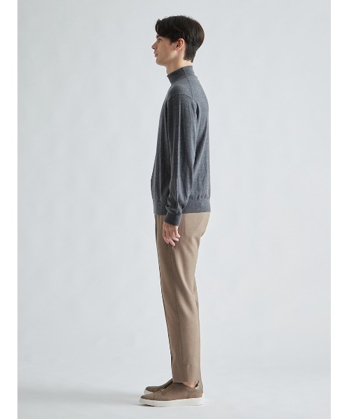 AOURE(アウール)の「ソフトタートル(ニット/セーター・メンズ・ブラック/グレー/ダークブラウン・LARGE/MEDIUM/X-LARGE/SMALL)」の22枚目の写真