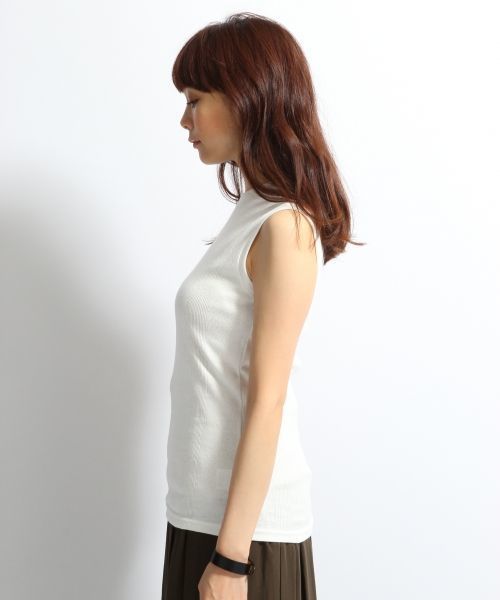 A part by(アパートバイ)の「CハリヌキNS 725415 (Tシャツ/カットソー・レディース・グレー/ブラウン/ブラック/ホワイト・LARGE/MEDIUM)」の7枚目の写真