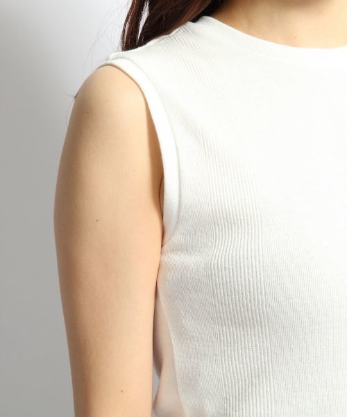 A part by(アパートバイ)の「CハリヌキNS 725415 (Tシャツ/カットソー・レディース・グレー/ブラウン/ブラック/ホワイト・LARGE/MEDIUM)」の10枚目の写真