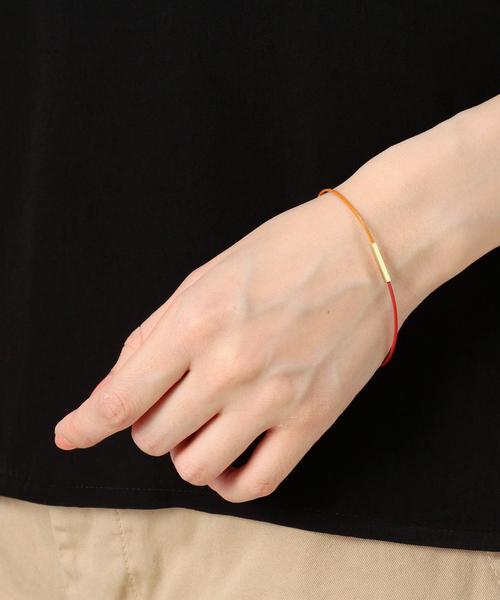 BEAUTY&YOUTH UNITED ARROWS（ビューティーアンドユースユナイテッドアローズ）の「BY メタル2トーンコードブレス◆（ブレスレット・レディース・ホワイト/レッド/ライトブルー・FREE）」の7枚目の写真