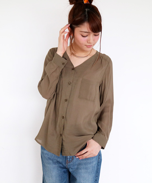 N.（N. Natural Beauty Basic）（エヌエヌナチュラルビューティーベーシック）の「ビエラブラウス Vネック（シャツ/ブラウス・レディース・ホワイト/ホワイト系その他/ピンク/ブラック/カーキ・MEDIUM）」の4枚目の写真