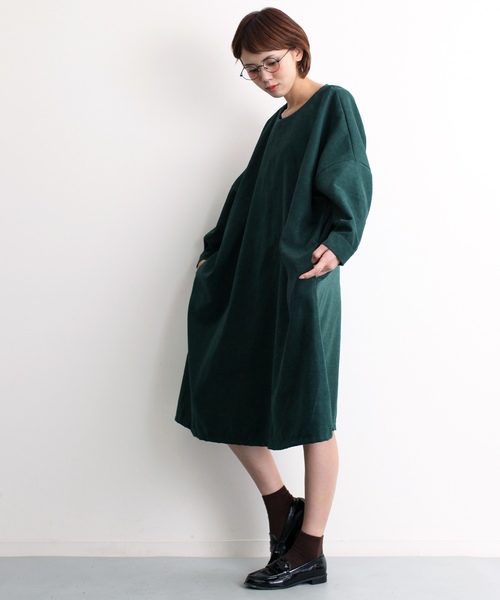 MERLOT（メルロー）の「ビッグシルエットワンピース4795（ワンピース・レディース・グレー/ブラック/グリーン/パープル/レッド/モカ・FREE）」の5枚目の写真