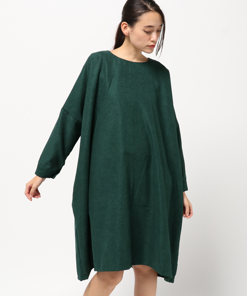 MERLOT（メルロー）の「ビッグシルエットワンピース4795（ワンピース・レディース・グレー/ブラック/グリーン/パープル/レッド/モカ・FREE）」の21枚目の写真