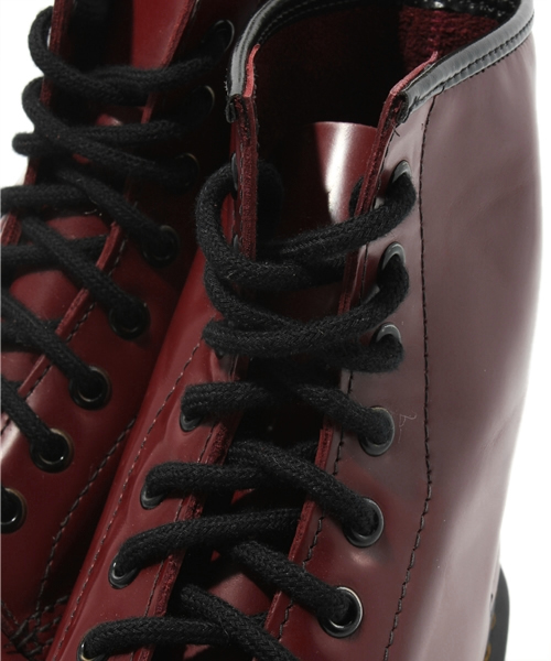 BEAMS（ビームス）の「Dr.Martens / ブロークン8HOLE（ドレスシューズ・メンズ・ブラック/ワイン・7/8/9/10）」の10枚目の写真