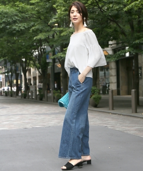 A part by（アパートバイ）の「TRオフショルフレアブラウス6S　762764 （シャツ/ブラウス・レディース・ターコイズブルー/ホワイト/ホワイト×ブラック/ブラック・LARGE/MEDIUM）」の7枚目の写真