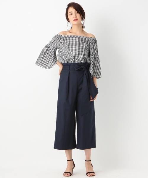 A part by（アパートバイ）の「TRオフショルフレアブラウス6S　762764 （シャツ/ブラウス・レディース・ターコイズブルー/ホワイト/ホワイト×ブラック/ブラック・LARGE/MEDIUM）」の16枚目の写真