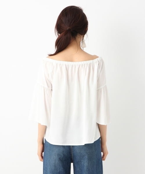 A part by（アパートバイ）の「TRオフショルフレアブラウス6S　762764 （シャツ/ブラウス・レディース・ターコイズブルー/ホワイト/ホワイト×ブラック/ブラック・LARGE/MEDIUM）」の10枚目の写真