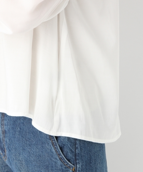 A part by（アパートバイ）の「TRオフショルフレアブラウス6S　762764 （シャツ/ブラウス・レディース・ターコイズブルー/ホワイト/ホワイト×ブラック/ブラック・LARGE/MEDIUM）」の14枚目の写真