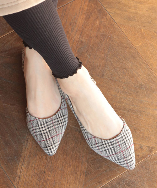 SESTO(セスト)の「ポインテッドトゥサイドオープンフラットパンプス(パンプス・レディース・ダークベージュ/グレイッシュベージュ/その他/ブラック/その他1/チェック/マスタード/ピンク/ボルドー/ブラック系その他・24/22.5/25/23/22/23.5/24.5)」の10枚目の写真