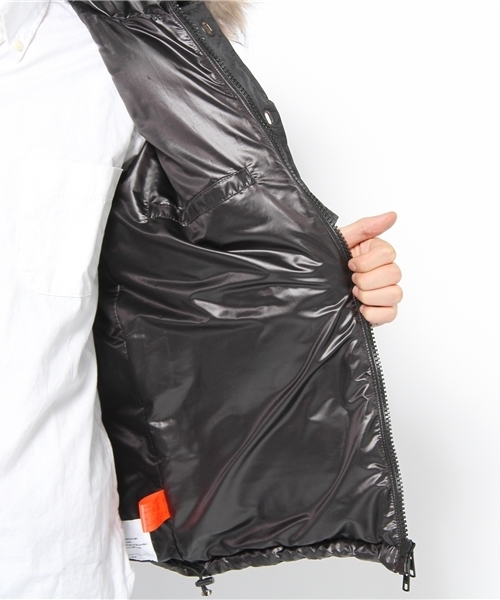 WHIZLIMITED（ウィズリミテッド）の「BLOCK JK（ダウンジャケット/コート・メンズ・ブラック/ブルー/オレンジ・LARGE/X-LARGE/MEDIUM）」の9枚目の写真