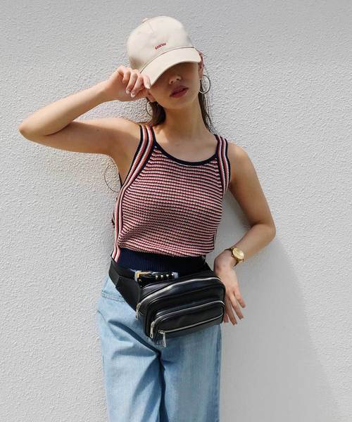 ENVYM（アンビー）の「Ｍｕｌｔｉ Ｃｏｌｏｒ Ｋｎｉｔ Ｔａｎｋ（タンクトップ・レディース・ベージュ/ネイビー・FREE）」の2枚目の写真