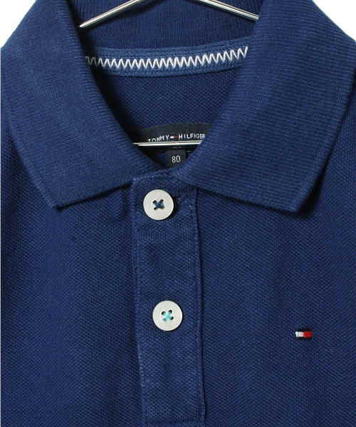 TOMMY HILFIGER（トミーヒルフィガー）の「LACEY GRAPHIC MINI POLO（ポロシャツ・キッズ・ブルー/ライトブルー/ホワイト・80/90/100/110/120）」の5枚目の写真