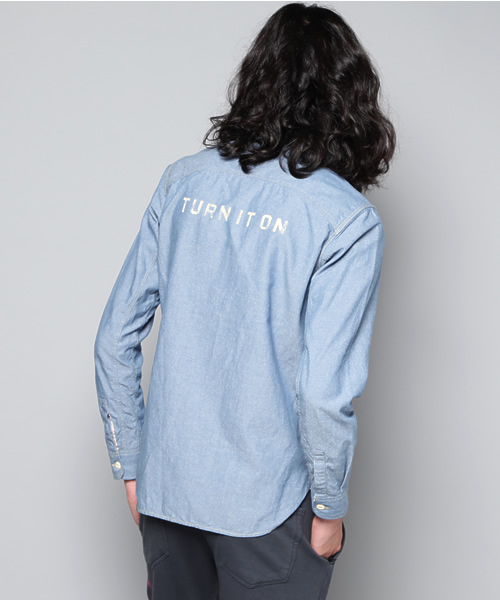 HYSTERIC GLAMOUR（ヒステリックグラマー）の「TURN IT ON pt 長袖ワークSH（シャツ/ブラウス・メンズ・インディゴブルー・MEDIUM/SMALL/LARGE）」の3枚目の写真