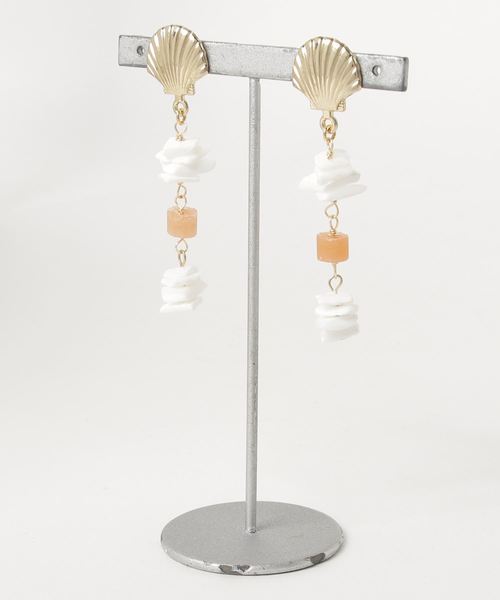 tone(トーン)の「【Lira jewelry】シェル珊瑚ピアス(ピアス(両耳用)・レディース・ゴールド・FREE)」の1枚目の写真