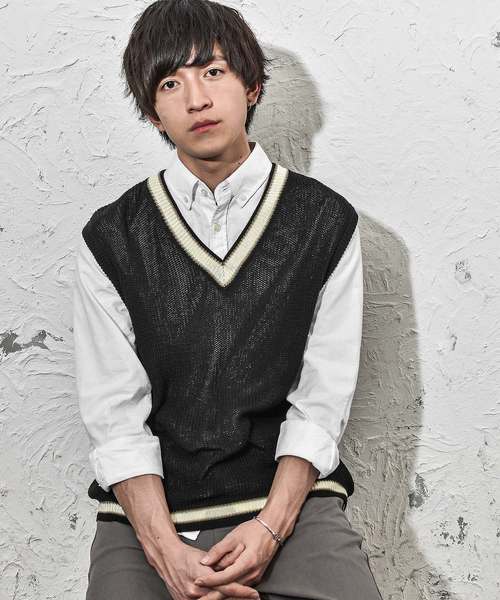 MinoriTY（マイノリティ）の「メンズチルデンVネックベスト（ベスト・メンズ・ホワイト系その他/ホワイト/ブラック/ベージュ・M/L）」の3枚目の写真