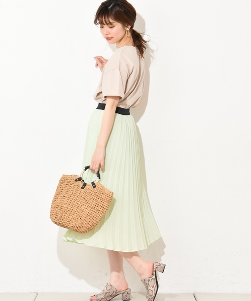 natural couture（ナチュラルクチュール）の「どっちが好き？ロゴT（Tシャツ/カットソー・レディース・ベージュ/オフホワイト/ミント/スミクロ・FREE）」の14枚目の写真