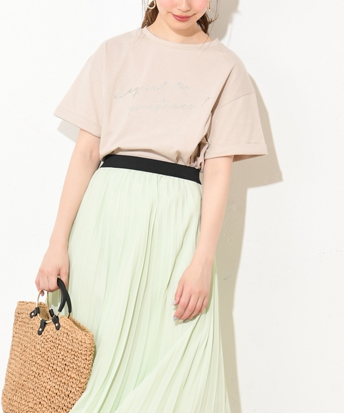 natural couture（ナチュラルクチュール）の「どっちが好き？ロゴT（Tシャツ/カットソー・レディース・ベージュ/オフホワイト/ミント/スミクロ・FREE）」の16枚目の写真