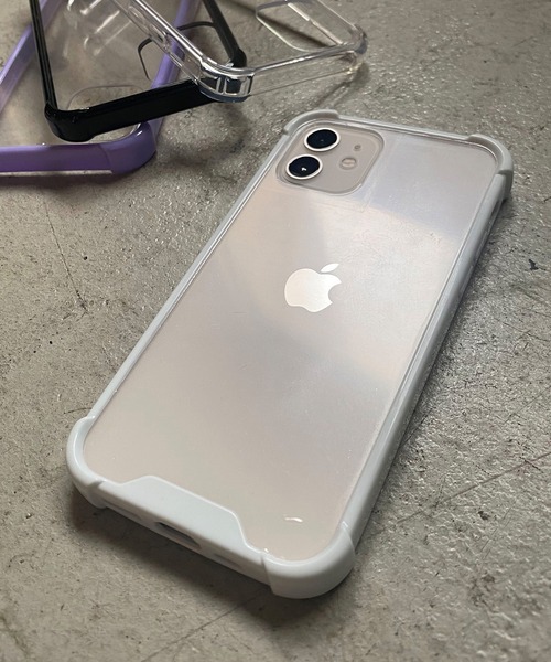 SPINNS（スピンズ）の「3Dカラーフレームクリアモバイルケース（スマホケース/カバー・レディース・クリア/ブラック/ホワイト/パープル/シルバー/ベージュ/コバルトブルー・iPhone 7/8/SE(第2/第3世代)/iPhone XS/X/iPhone XR/X/7/8/FREE/iPhone 11 Pro/11/ONESIZE/iPhone 11/12/iPhone 12/iPhone 13/13/iPhone 13 Pro/iPhone 13 mini/iPhone 12 mini/iPhone 14/iPhone 15/15 /17）」の2枚目の写真