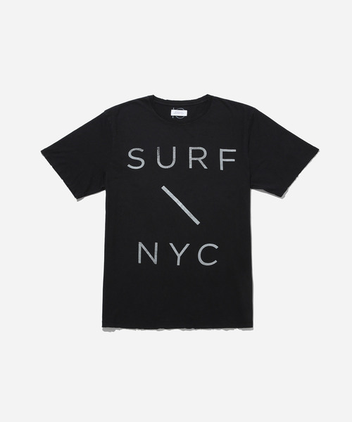 Saturdays NYC(サタデーズ ニューヨークシティ )の「Surf/Nyc Graphic Tee(Tシャツ/カットソー・メンズ・ホワイト/ブラック・X-LARGE/X-SMALL/S/M/L)」の1枚目の写真