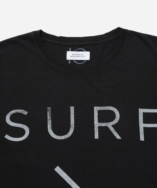 Saturdays NYC(サタデーズ ニューヨークシティ )の「Surf/Nyc Graphic Tee(Tシャツ/カットソー・メンズ・ホワイト/ブラック・X-LARGE/X-SMALL/S/M/L)」の12枚目の写真
