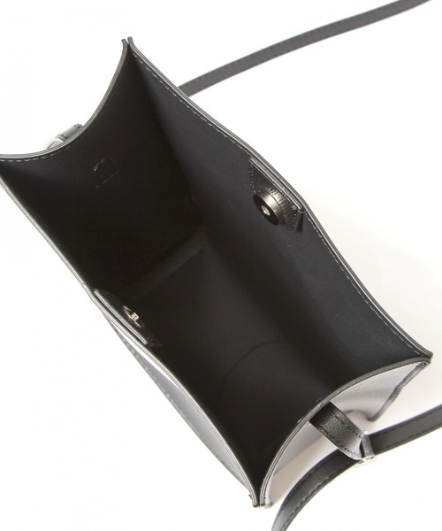 LAKOLE（ラコレ）の「ミニミニスクエアショルダー / LAKOLE（ショルダーバッグ・レディース・オフホワイト/サックスブルー/ベージュ/ブラック・FREE）」の15枚目の写真