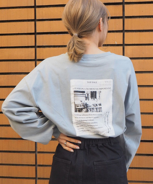 tiptop（ティップトップ）の「【web限定アイテム】英字新聞風後ろワッペンロンＴ（Tシャツ/カットソー・レディース・オフホワイト/ブラック/サックスブルー/パープル/アイボリー/スミクロ・FREE）」の5枚目の写真