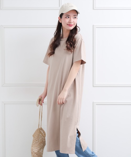 clear(クリア)の「【WEB限定】カットソースリットワンピース/半袖/Tシャツワンピース/ロング丈(ワンピース)」|ベージュ