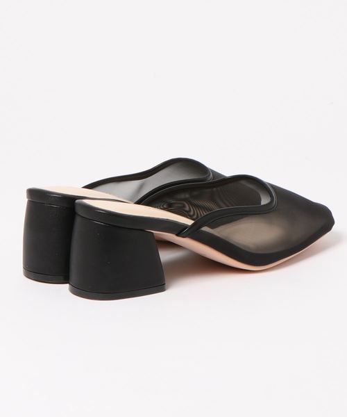 KOBE LETTUCE(コウベレタス)の「スクエアトゥチュールミュールサンダル(サンダル・レディース・ブラック/ベージュ/ゴールド・LL/S/M/L)」の4枚目の写真