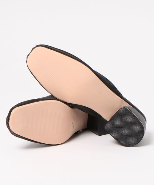 KOBE LETTUCE(コウベレタス)の「スクエアトゥチュールミュールサンダル(サンダル・レディース・ブラック/ベージュ/ゴールド・LL/S/M/L)」の5枚目の写真